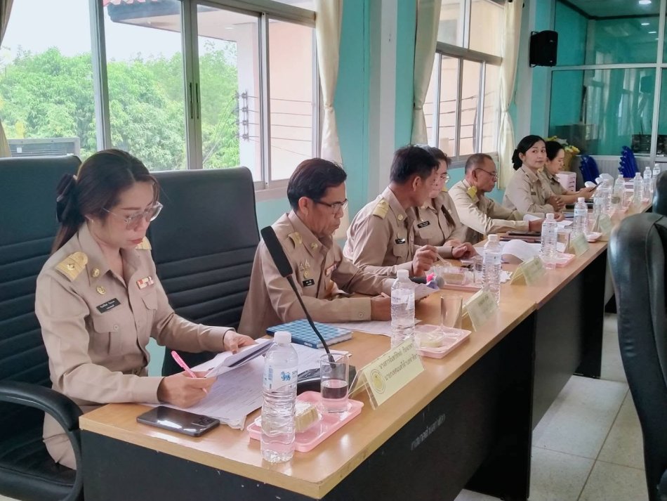 นางสาวจันทร์​ทิพย์​ ก้องเวหา​ นายกเทศ​มนตรี​ตำบล​ท่า​ศิลา​ พร้อมด้วยนายณรงค์​ สวัสดี​รองนายก​เทศมนตรี​ตำบล​ท่า​ศิลา​ นาย​อุทัย​จันท​ร์ใส​รองนายก​เทศมนตรี​ตำบล​ท่า​ศิลา​ พร้อมด้วย​คณะบริหาร​ และนายแสง​ บัวฮมบุลา​ ประธานสภาเทศบาลตำบล​ท่า​ศิลา​พร้อมด้วยสมาชิกสภาหัวหน้ากองหัวหน้าฝ่ายร่วมประชุมสภาสมัยวิสามัญสมัยที่1ครั้งที่2ณ.ห้องประชุมเทศบาลตำบลท่าศิลา 