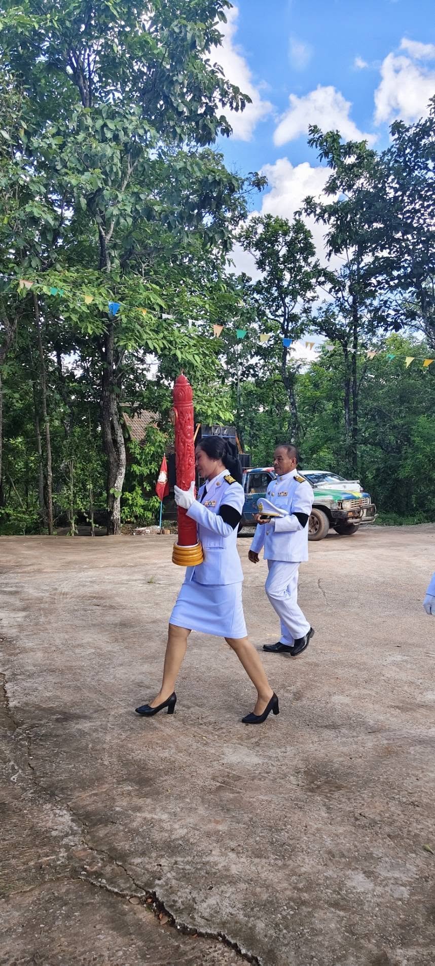 วันที่ 27 กรกฎาคม 2569 เวลา 13.30 น. นำโดย นางสาวจันทร์ทิพย์ ก้องเวหา นายกเทศมนตรีตำบลท่าศิลา (ประธานในพิธี) พร้อมคณะบริหาร สมาชิกสภา หัวหน้ากองหัวหน้าฝ่ายพนักงานเทศบาลตำบลท่าศิลา ผู้นำชุมชน คณะครู นักเรียนและพุทธศาสนิกชนชาวตำบลท่าศิลาร่วมพิธีแห่เทียนพรรษาพระราชทาน ประจำปี 2569 ไปยัง สำนักสงฆ์สันติศิราราม บ้านหนองลุมพุก ตำบลท่าศิลา อำเภอส่องดาว จังหวัดสกลนคร